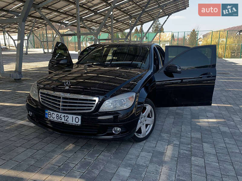 Mercedes-Benz C-Class 2010