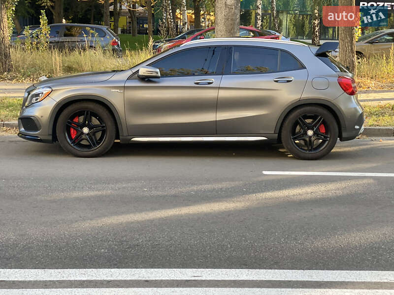 Mercedes-Benz GLA-Class 2015