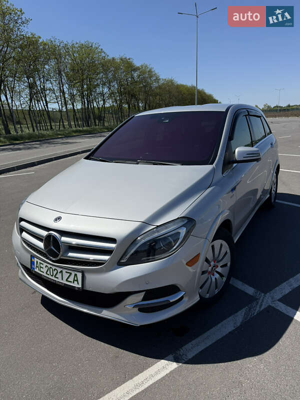 Mercedes-Benz B-Class 2017