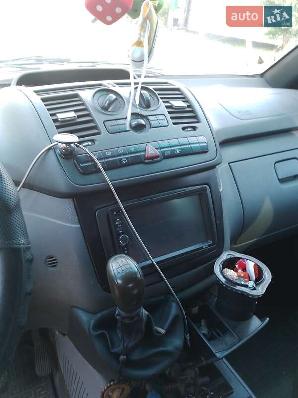 Mercedes-Benz Vito 2005