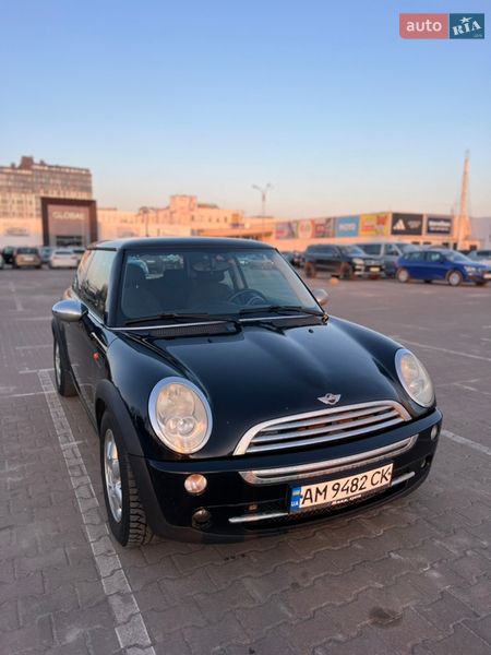 MINI Cooper 2004