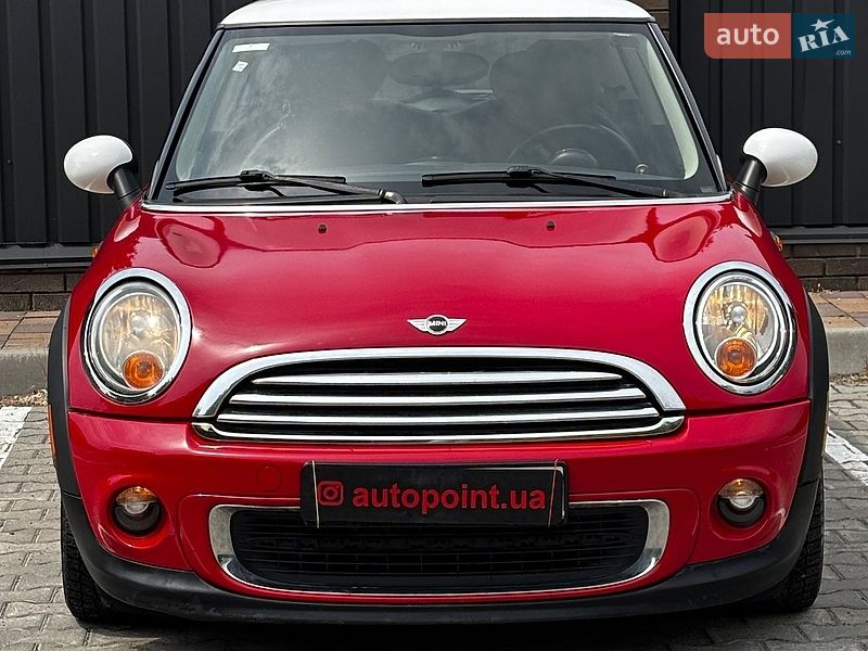 MINI Cooper 2011