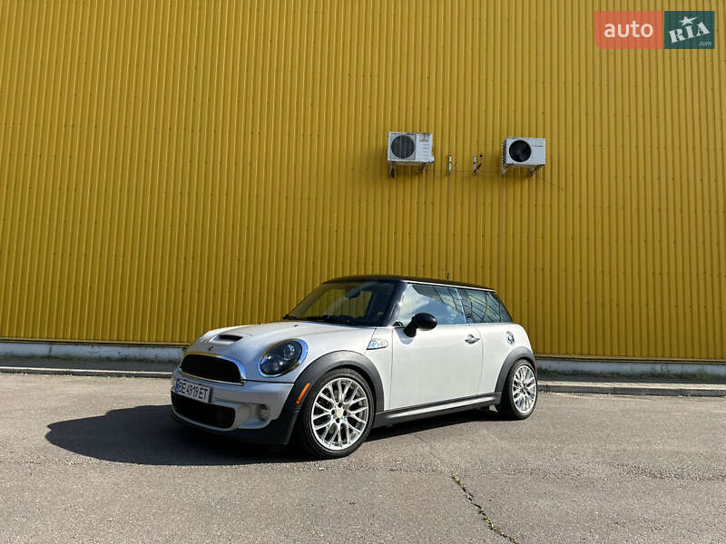 MINI Cooper 2012