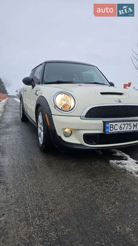 MINI Cooper 2010