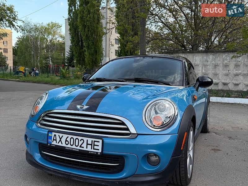 MINI Cooper 2012
