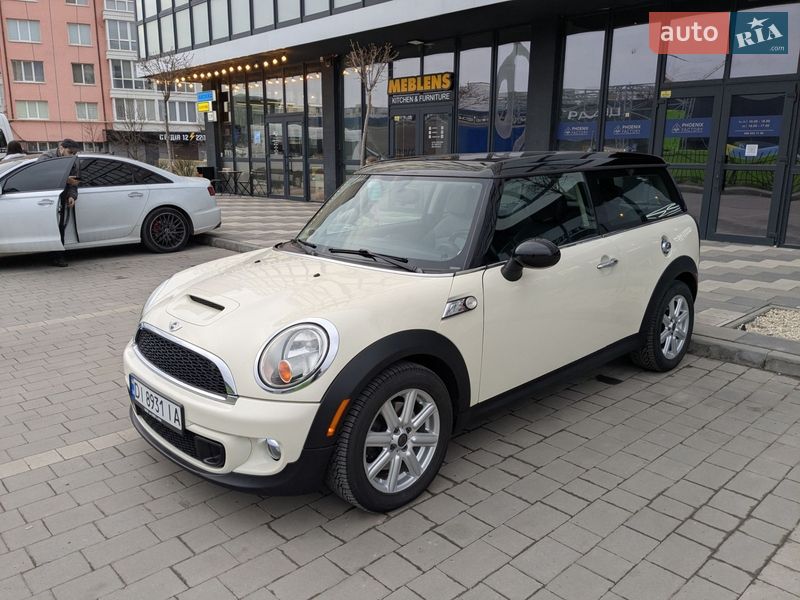 MINI Clubman 2011
