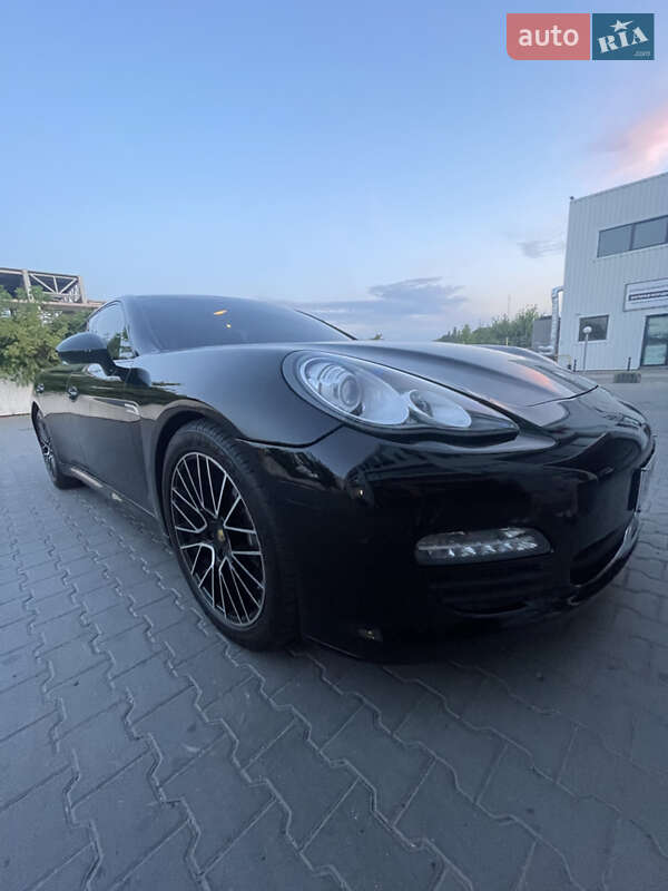 Porsche Panamera 2011