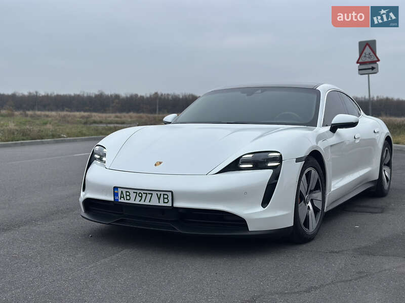 Porsche Taycan 2020