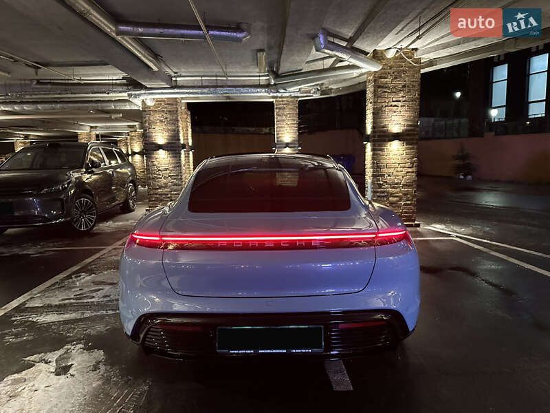 Porsche Taycan 2020