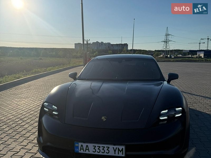 Porsche Taycan 2020