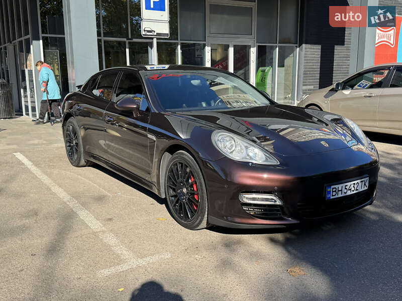 Porsche Panamera 2011