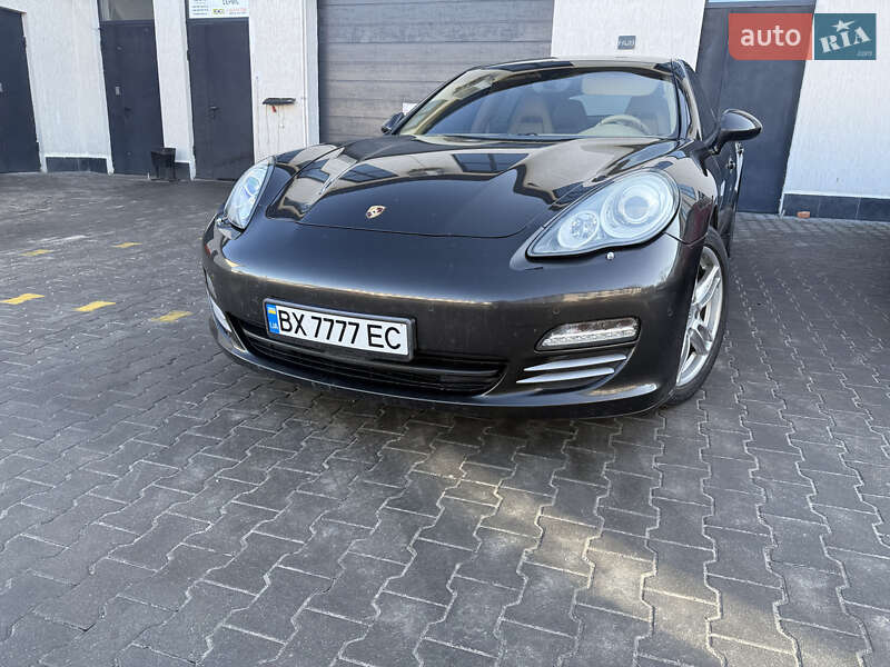 Porsche Panamera 2012