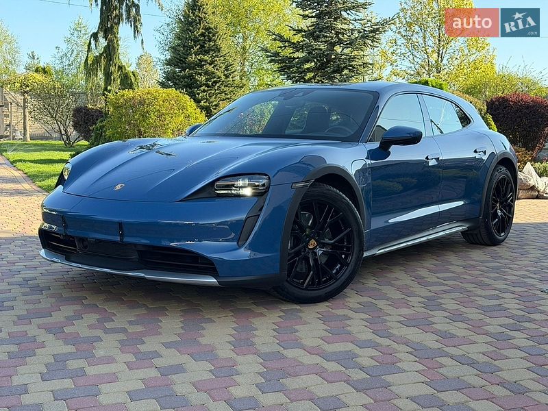 Porsche Taycan 2022