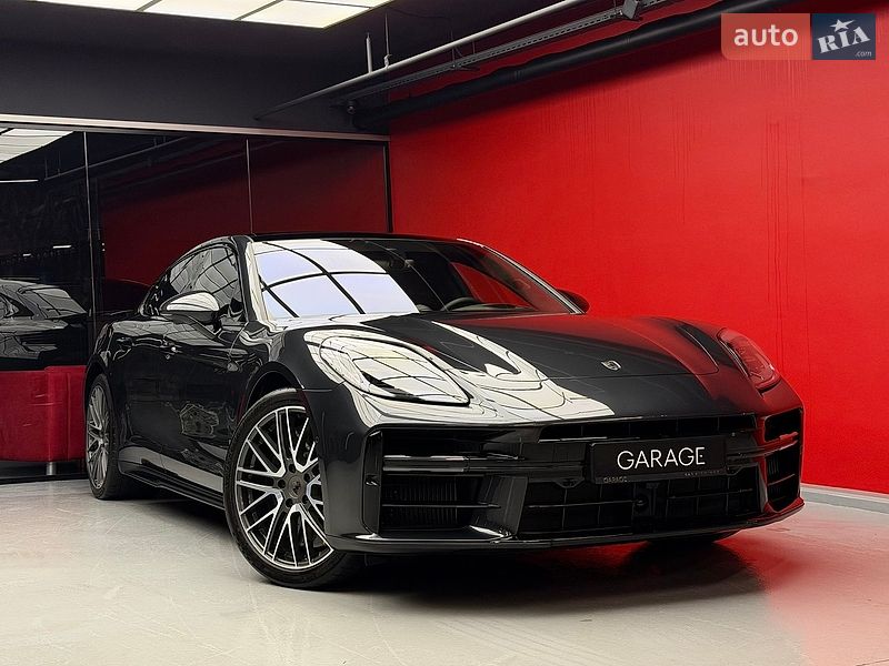 Porsche Panamera 2024