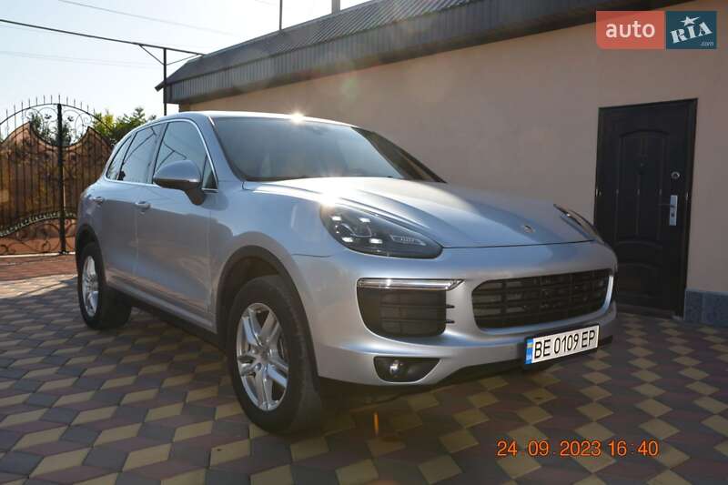 Porsche Cayenne 2016