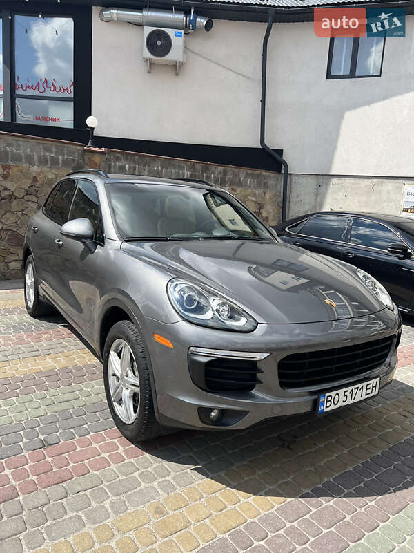 Porsche Cayenne 2016