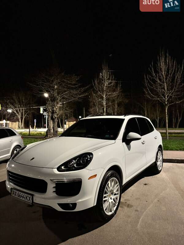 Porsche Cayenne 2016