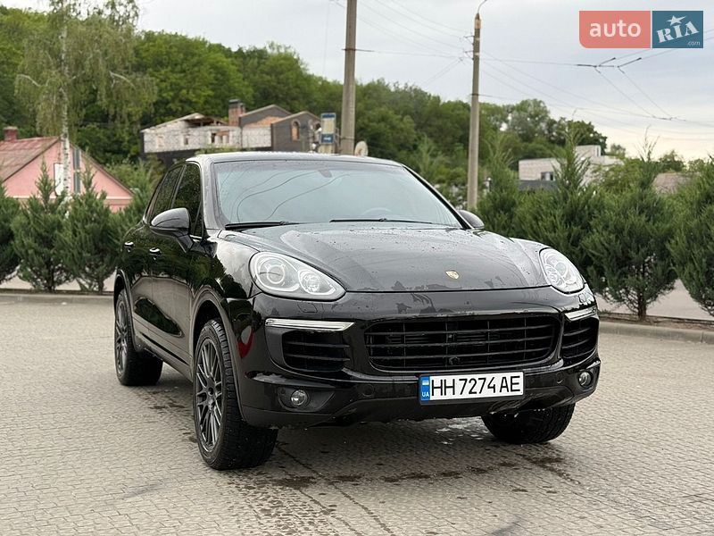 Porsche Cayenne 2016