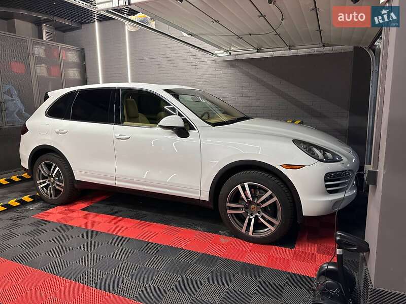 Porsche Cayenne 2014