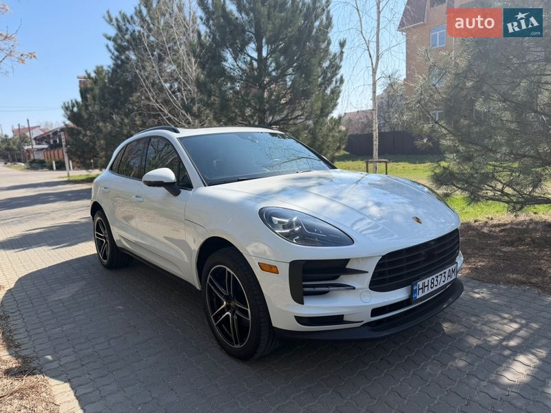 Porsche Macan 2021