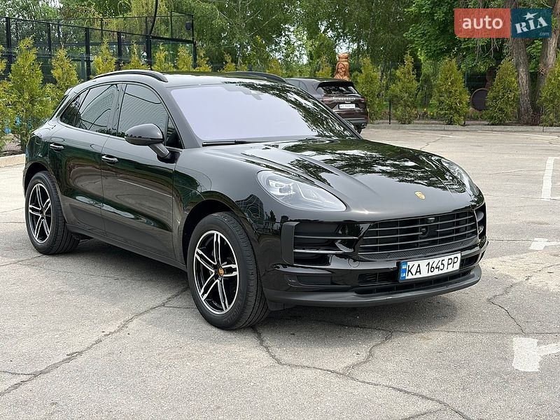 Porsche Macan 2021