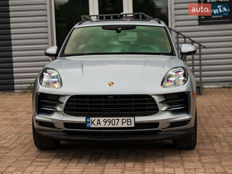 Porsche Macan 2021