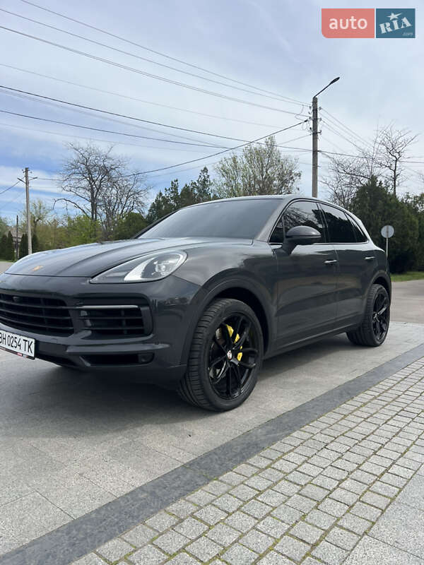 Porsche Cayenne 2020