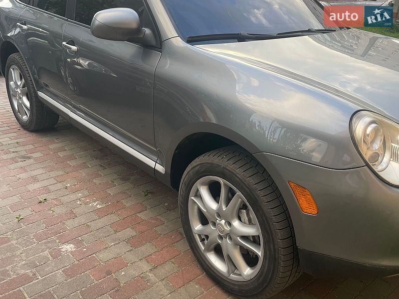 Porsche Cayenne 2005