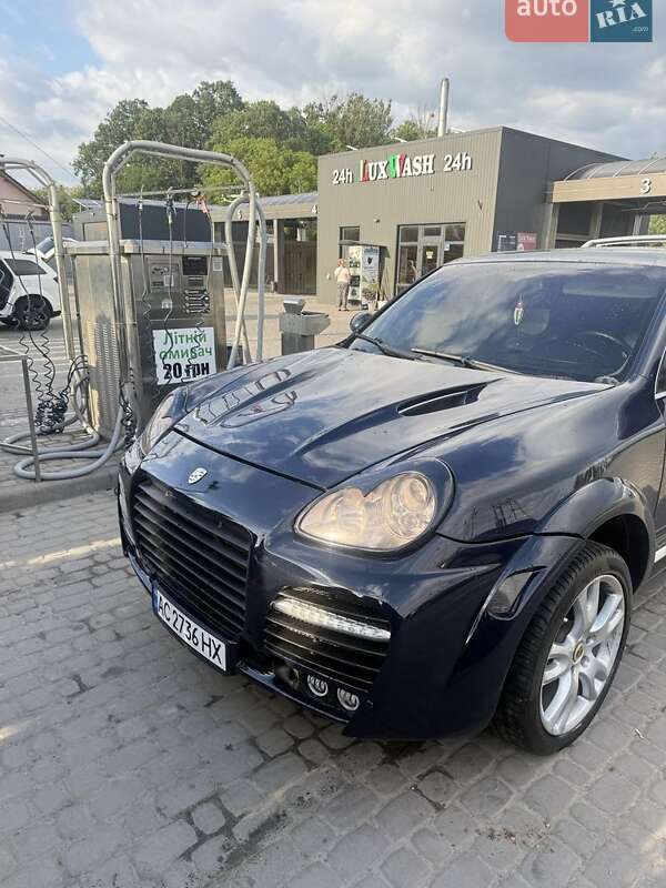 Porsche Cayenne 2004