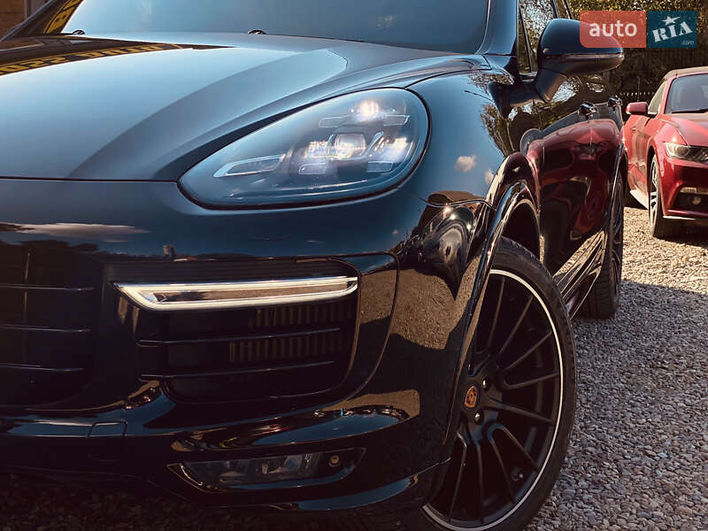 Porsche Cayenne 2015