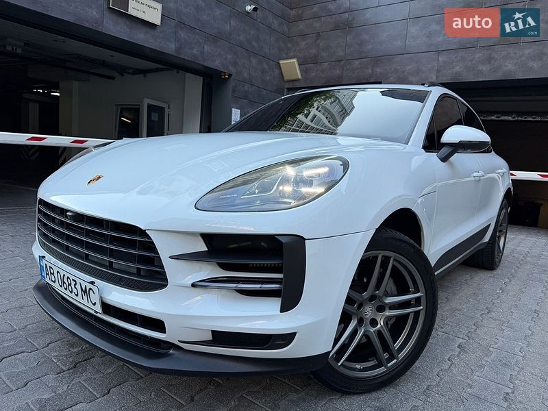 Porsche Macan 2021