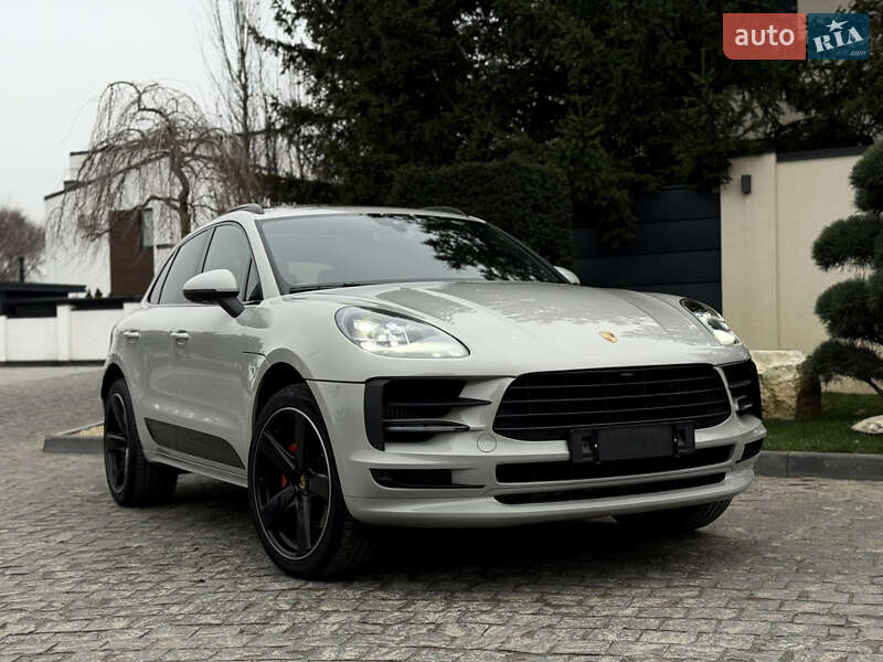 Porsche Macan 2021