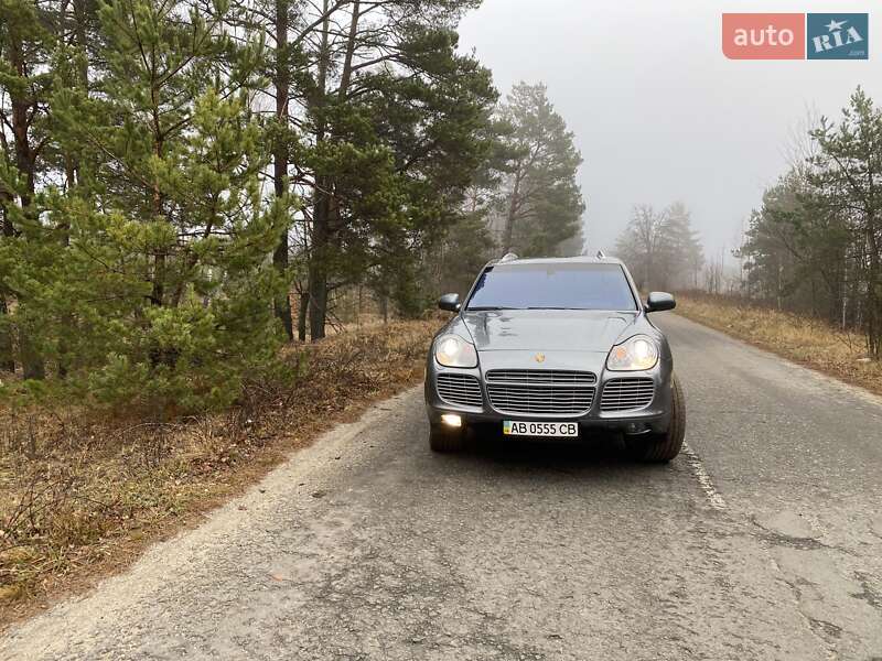 Porsche Cayenne 2005