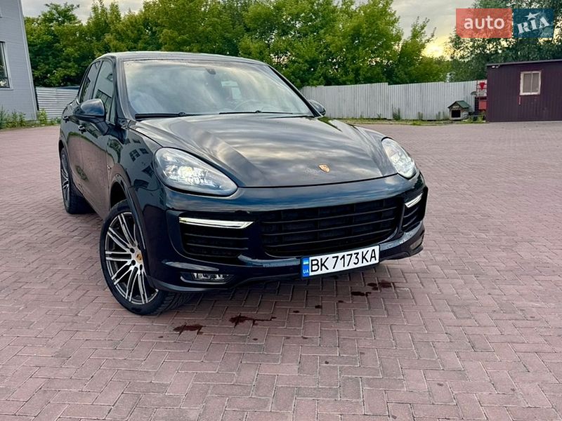 Porsche Cayenne 2016