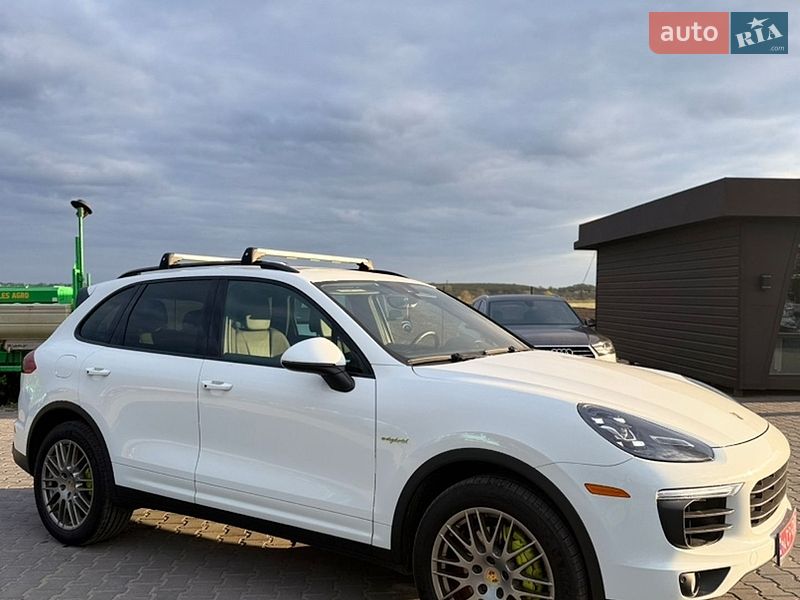 Porsche Cayenne 2016