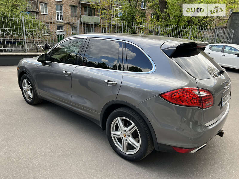Porsche Cayenne 2012