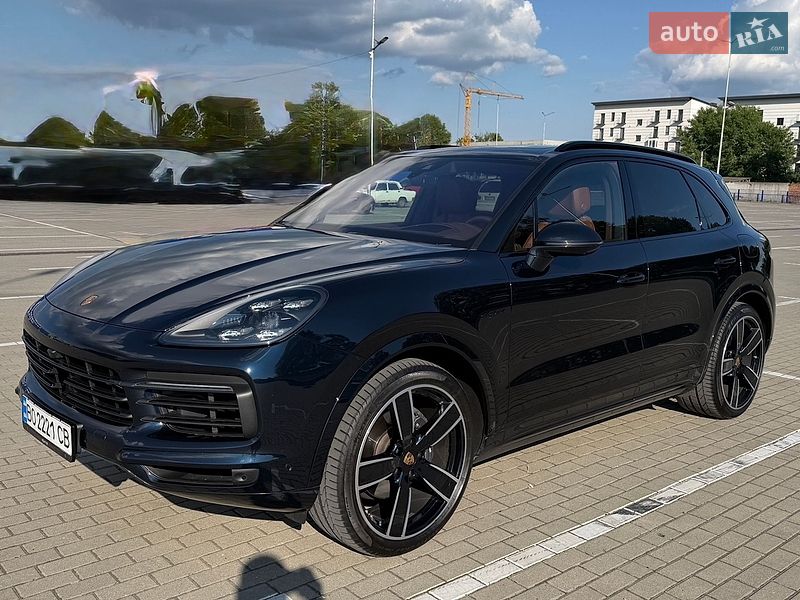 Porsche Cayenne 2022