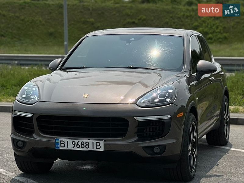 Porsche Cayenne 2015