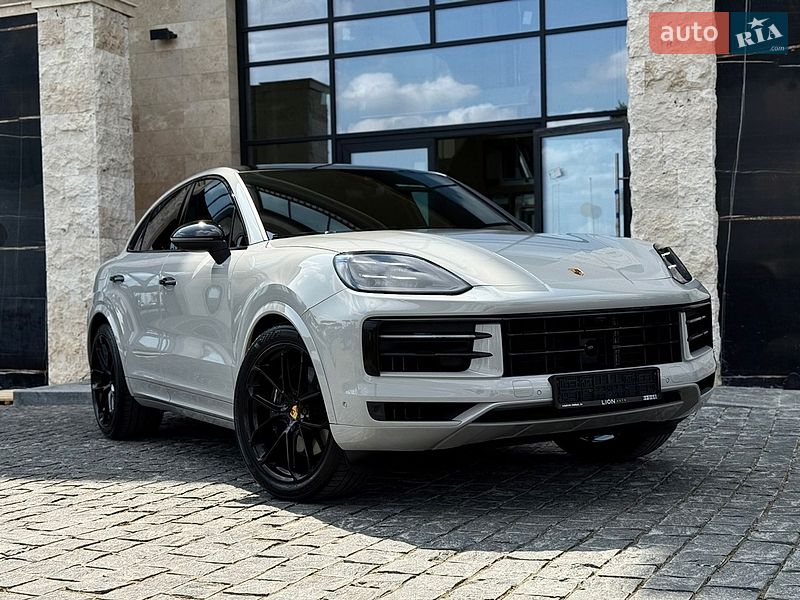 Porsche Cayenne Coupe 2025