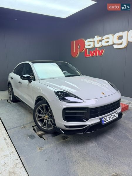 Porsche Cayenne 2022