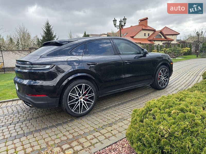 Porsche Cayenne 2025