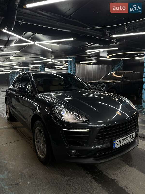 Porsche Macan 2016