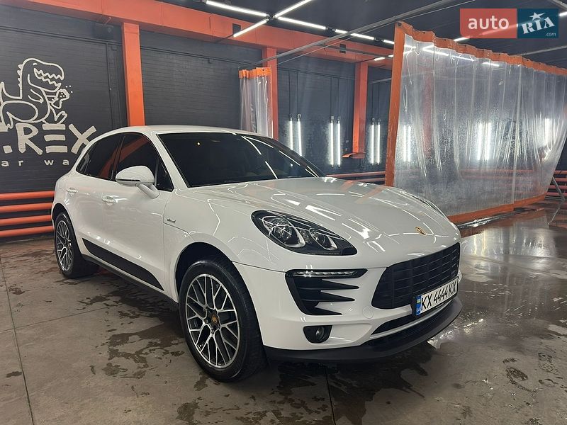 Porsche Macan 2016