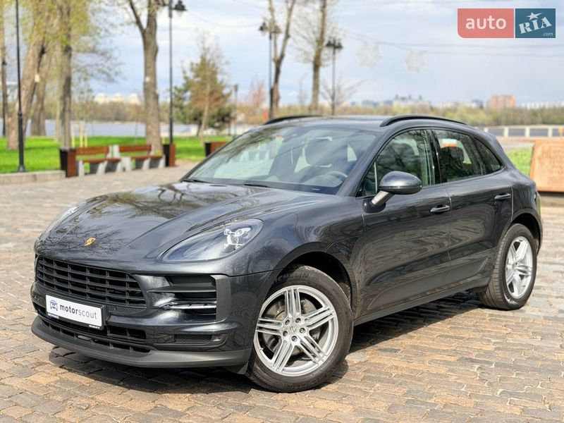 Porsche Macan 2021