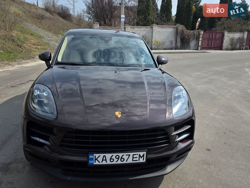 Porsche Macan 2021