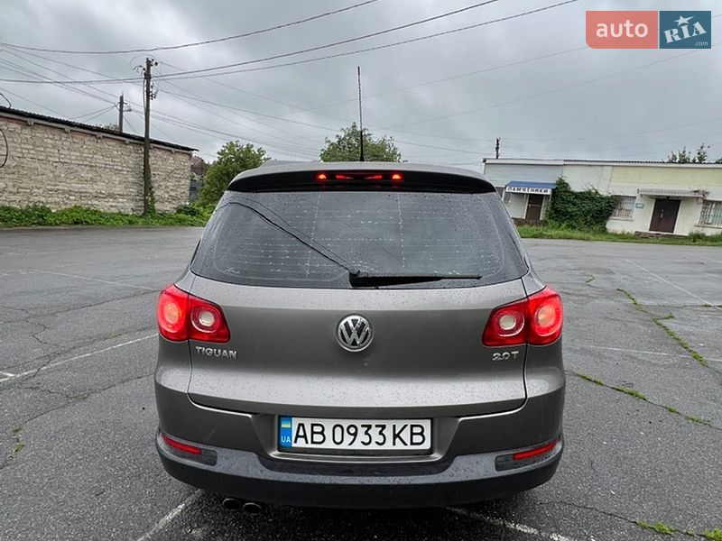 Volkswagen Tiguan 2011