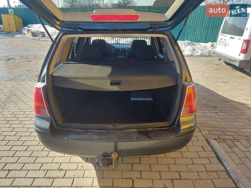 Volkswagen Golf 2000