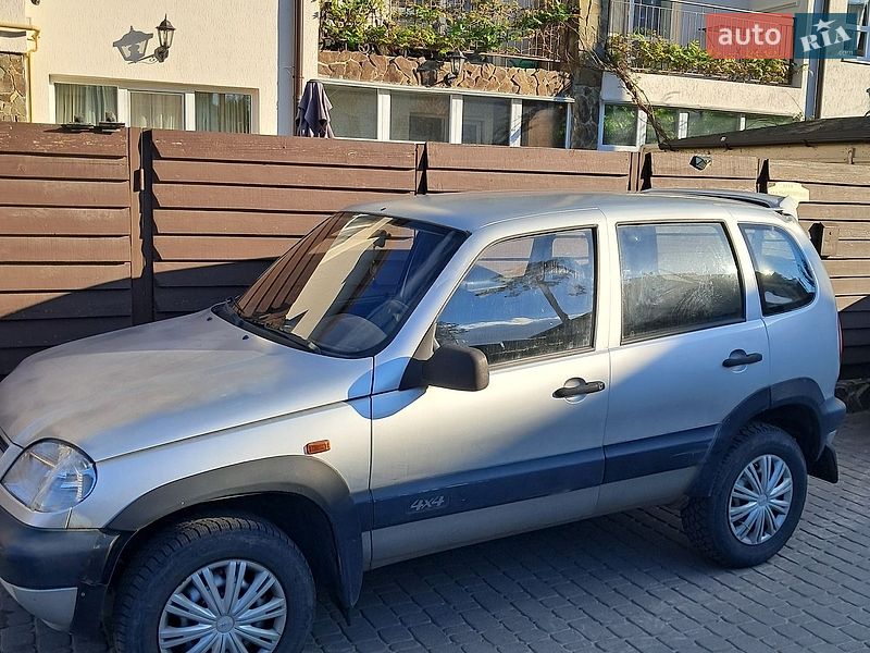 Chevrolet Niva 2006