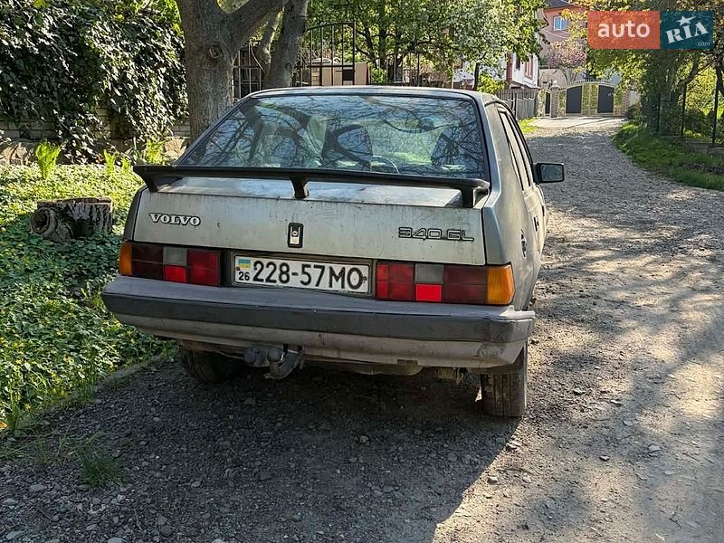 Volvo 340 1987