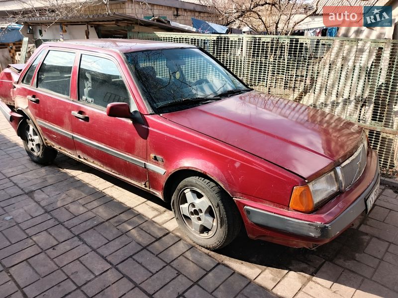 Volvo 460 1992